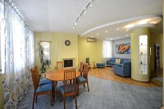 Апартаменты Artol Sophia Apartment Киев Апартаменты с 3 спальнями-1